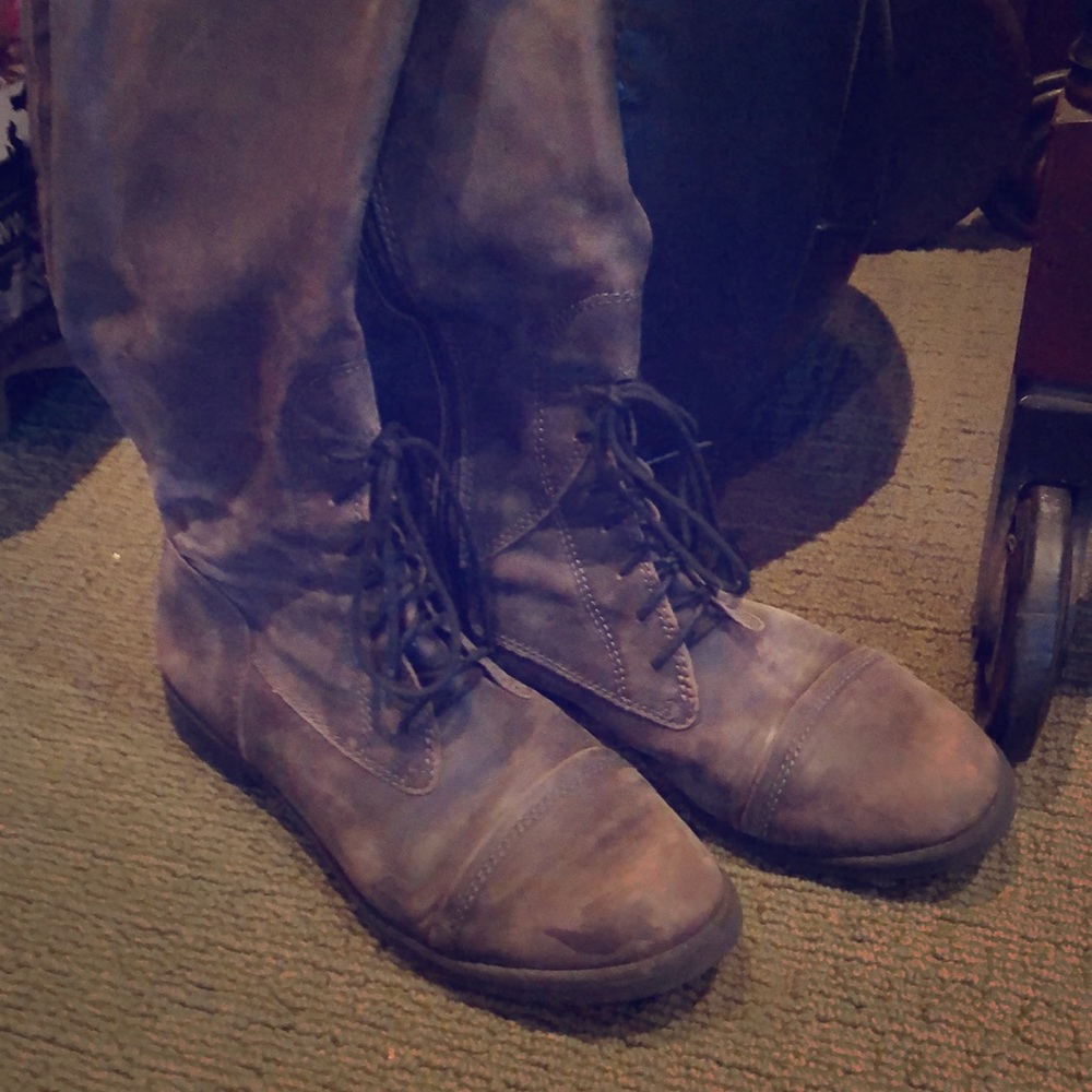 Riding boot look.